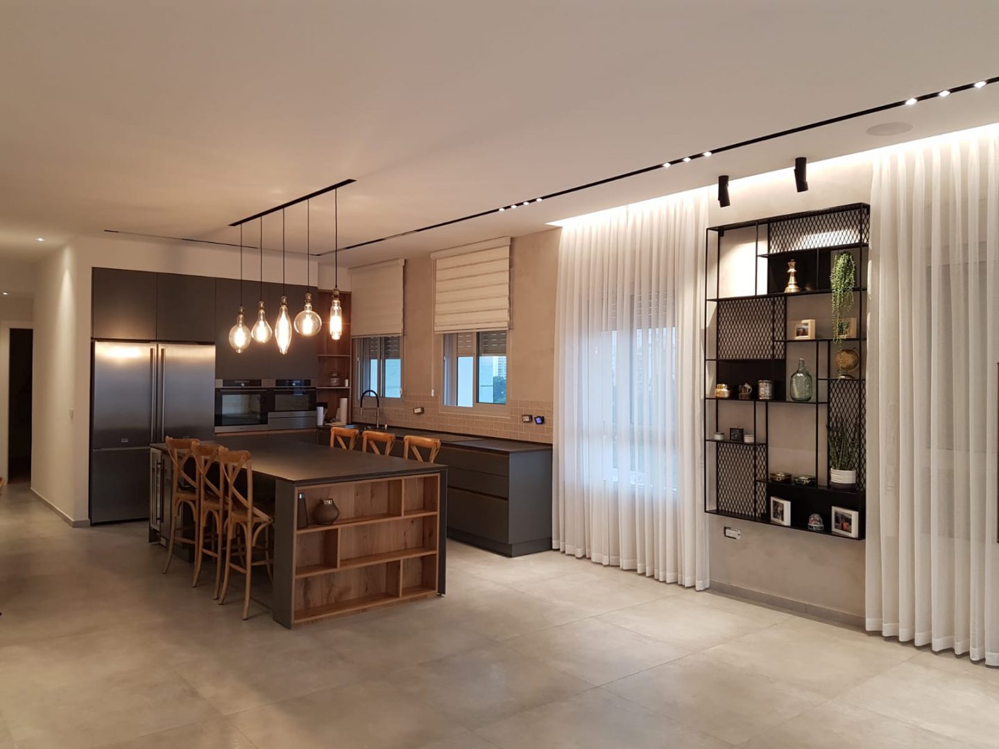 מטבח מודרני ומיוחד DaCucina Kitchens